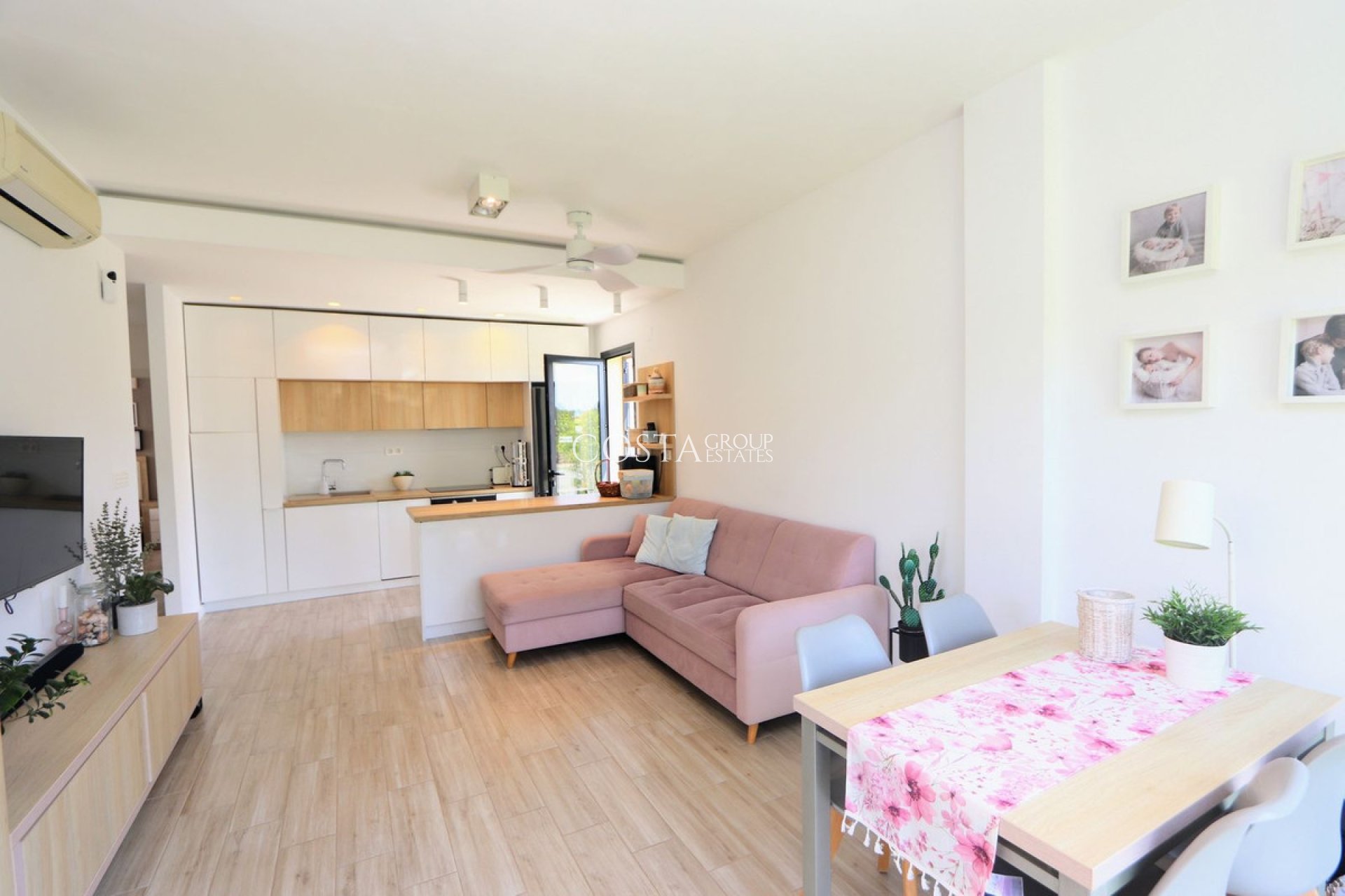 Herverkoop - Villa -
Orihuela - La Zenia