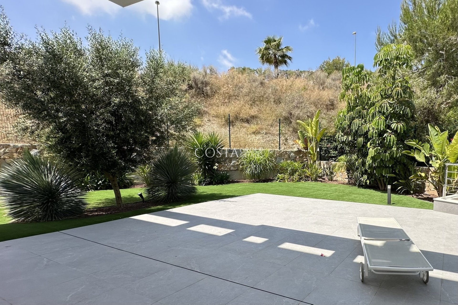 Herverkoop - Villa -
Orihuela - Las Colinas Golf