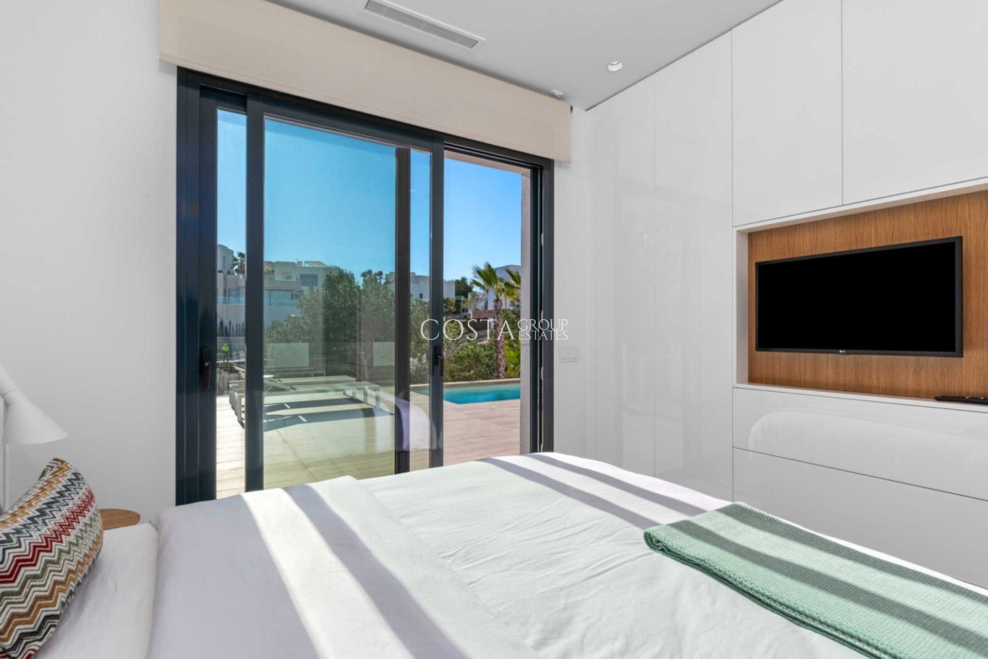 Herverkoop - Villa -
Orihuela - Las Colinas Golf