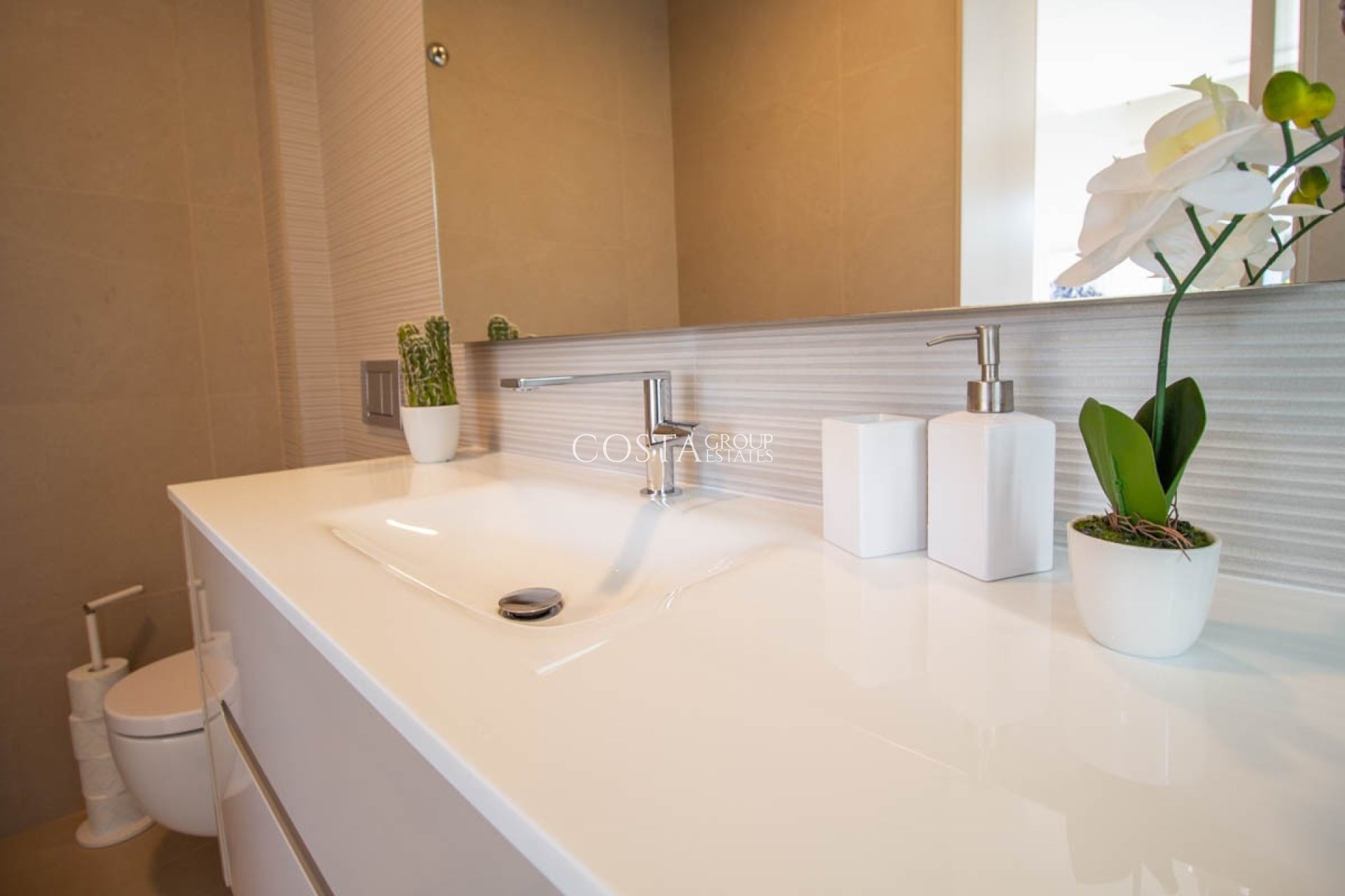 Herverkoop - Villa -
Orihuela - Las Colinas Golf