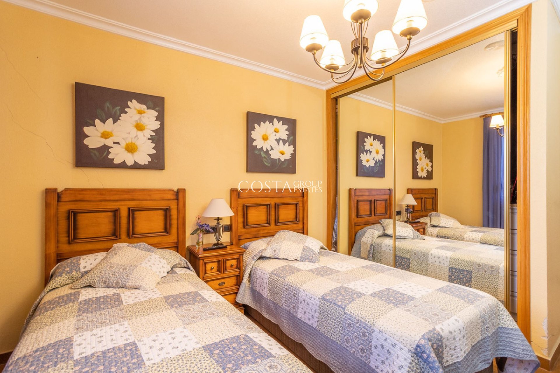 Herverkoop - Villa -
Orihuela - Los Altos
