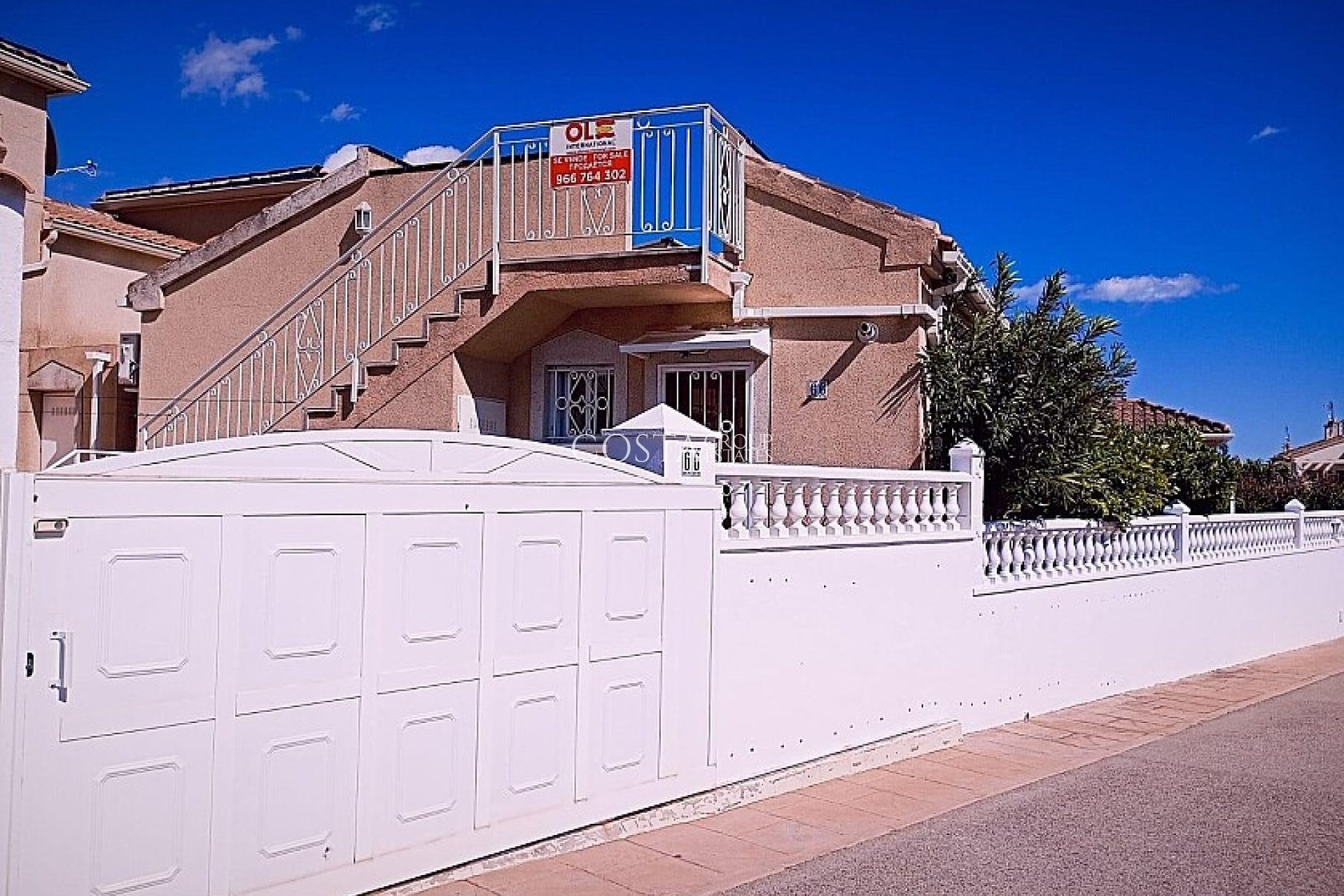 Herverkoop - Villa -
Orihuela - Los Altos