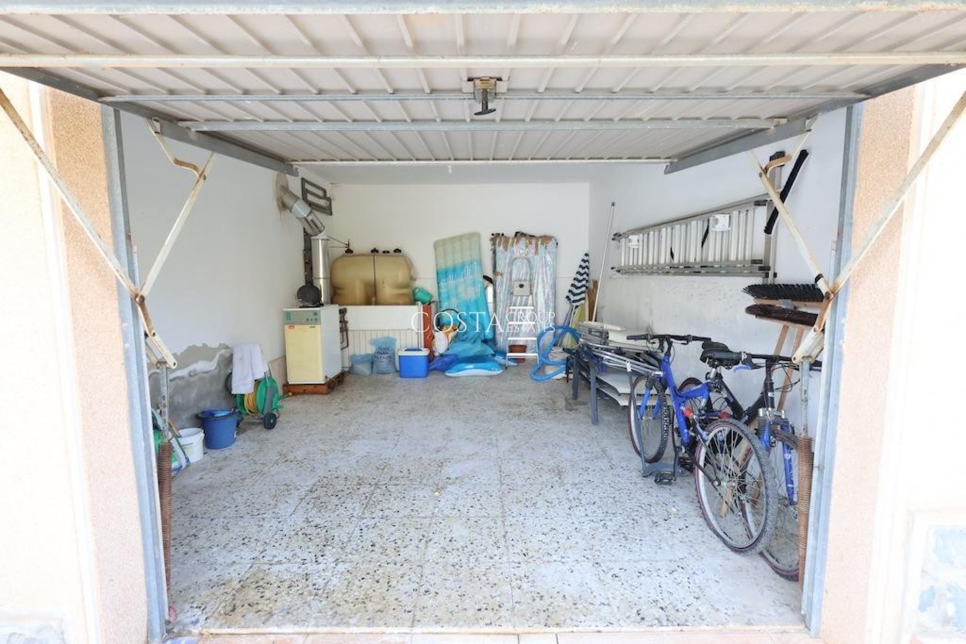 Herverkoop - Villa -
Orihuela - Los Balcones