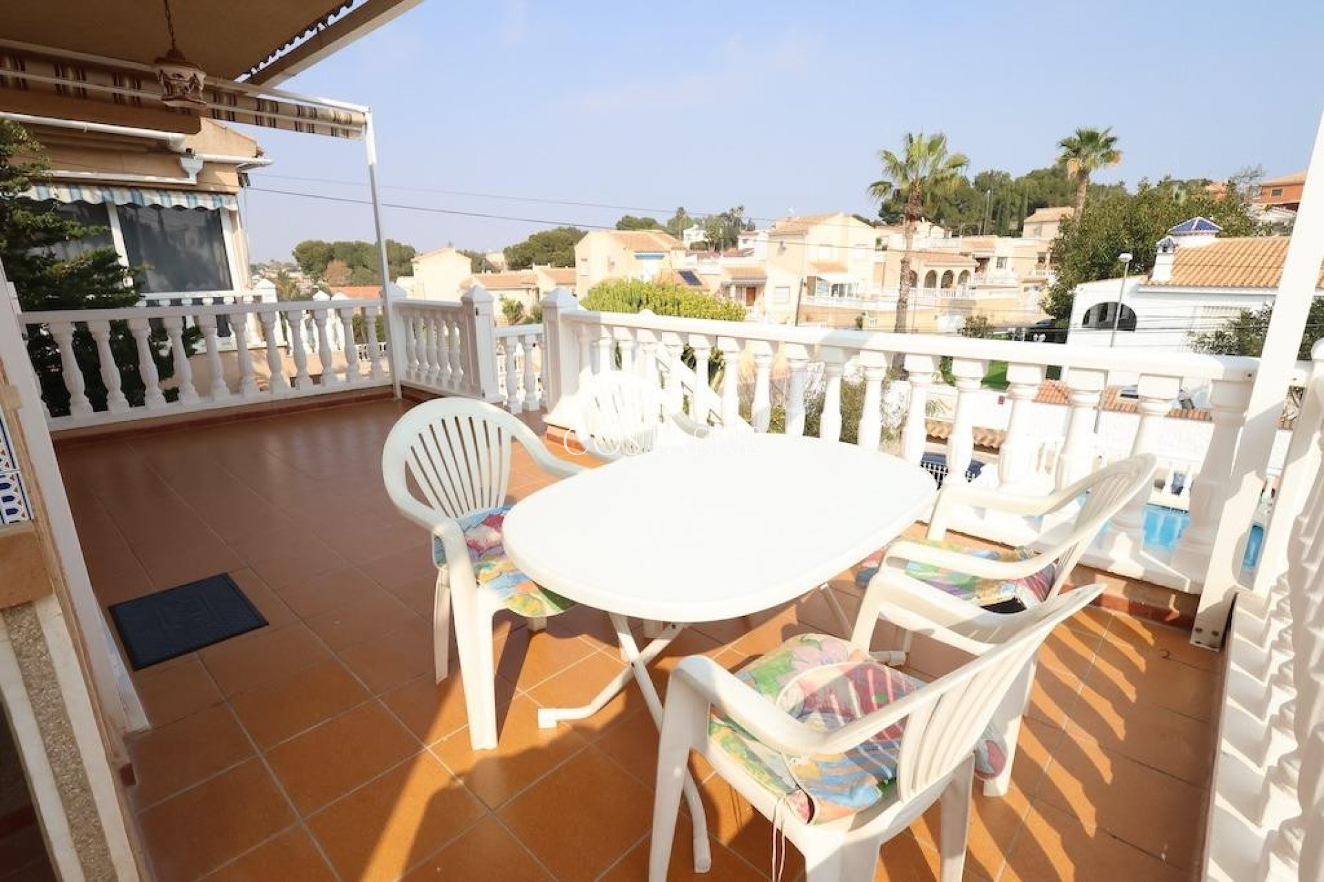 Herverkoop - Villa -
Orihuela - Los Balcones
