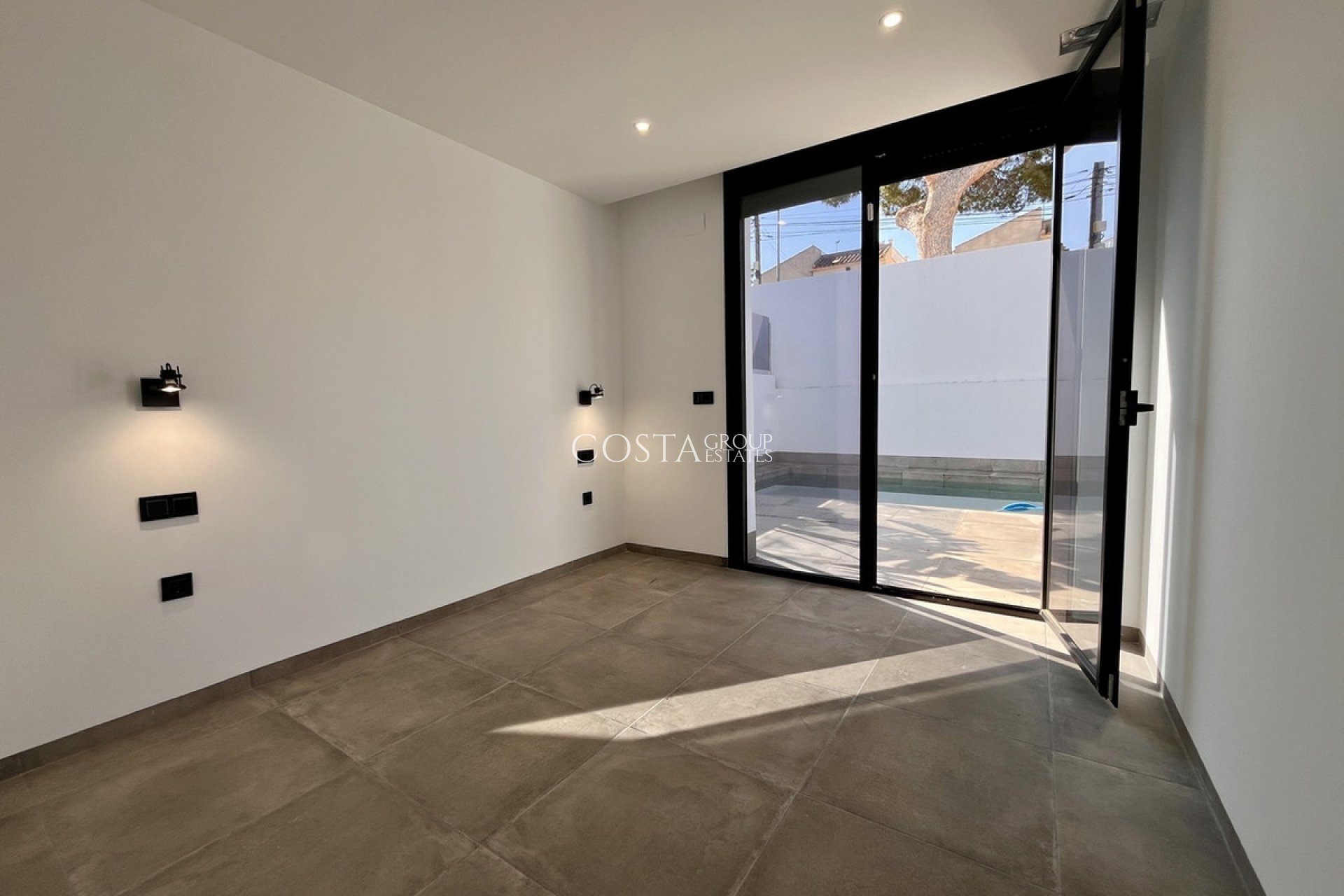 Herverkoop - Villa -
Orihuela - Los Balcones