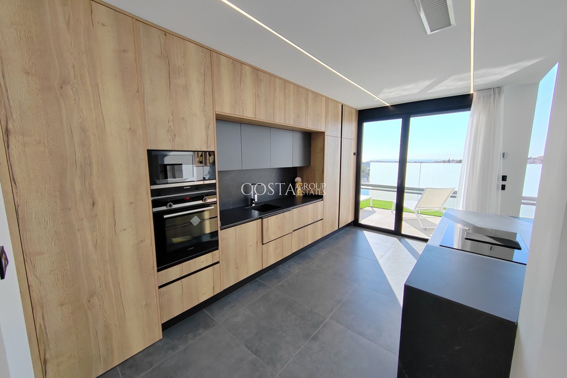 Herverkoop - Villa -
Orihuela - Los Balcones