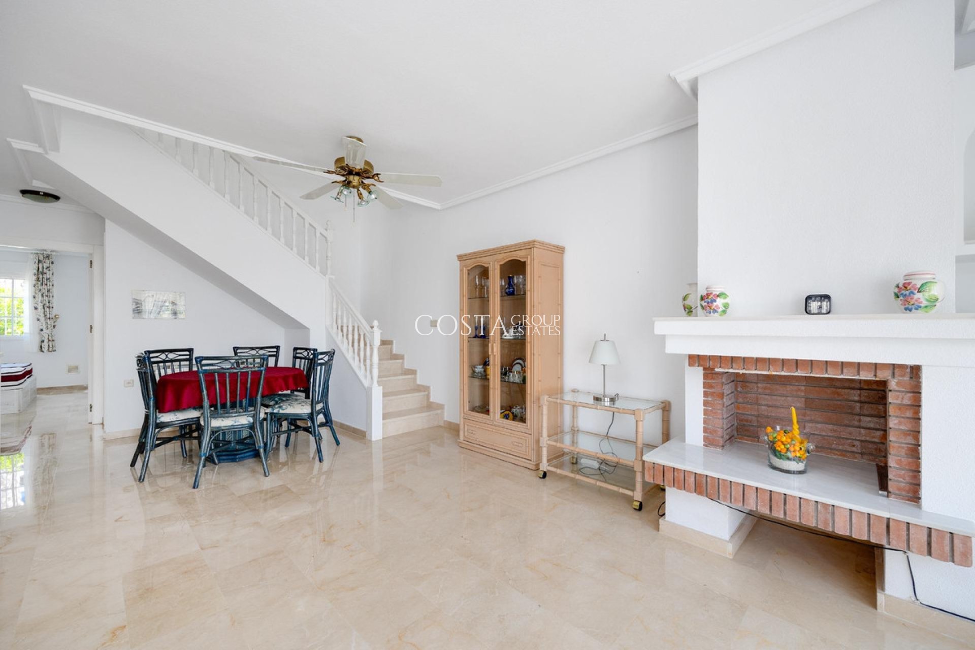 Herverkoop - Villa -
Orihuela - Orihuela Costa