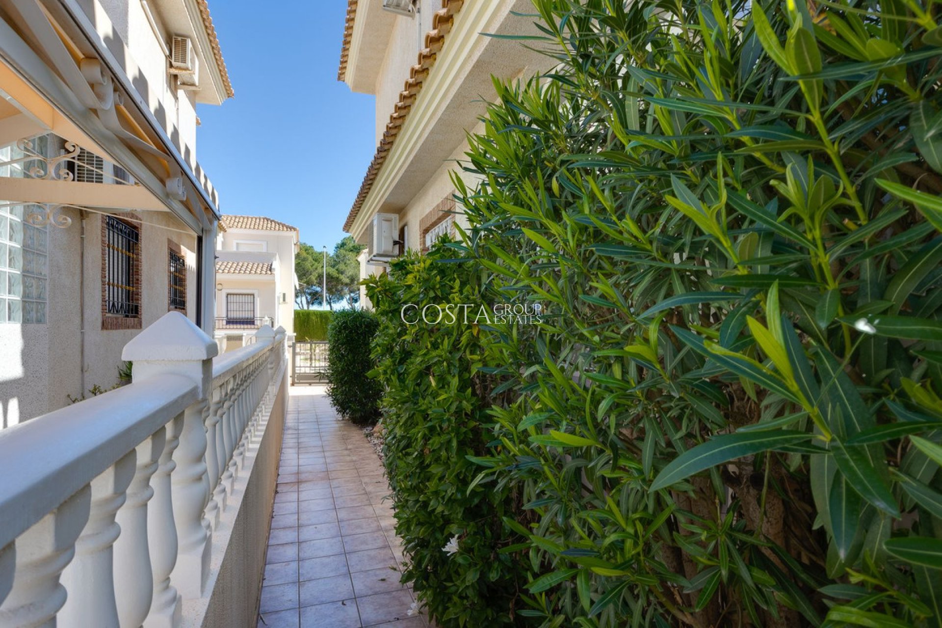 Herverkoop - Villa -
Orihuela - Orihuela Costa