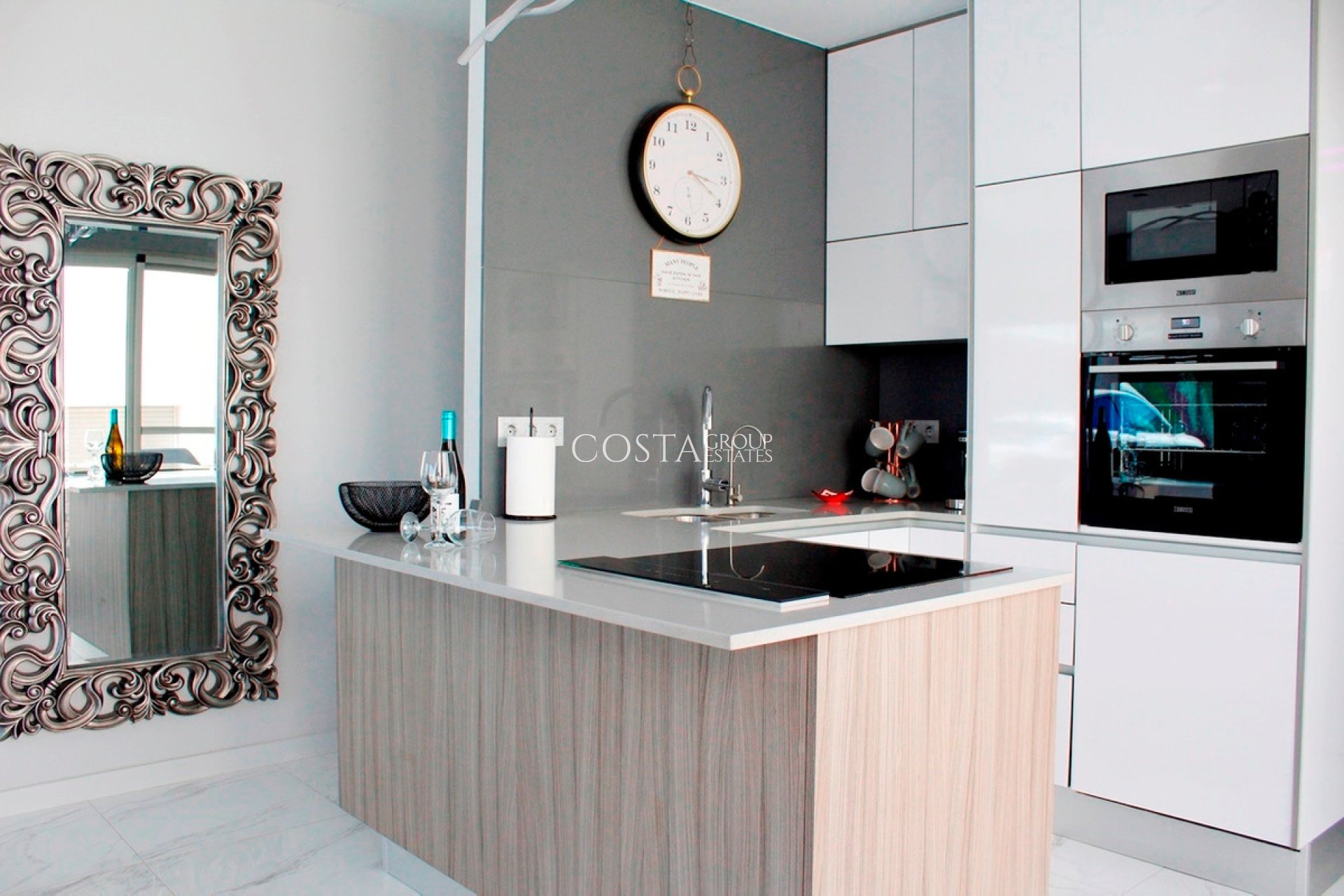 Herverkoop - Villa -
Orihuela - Orihuela Costa