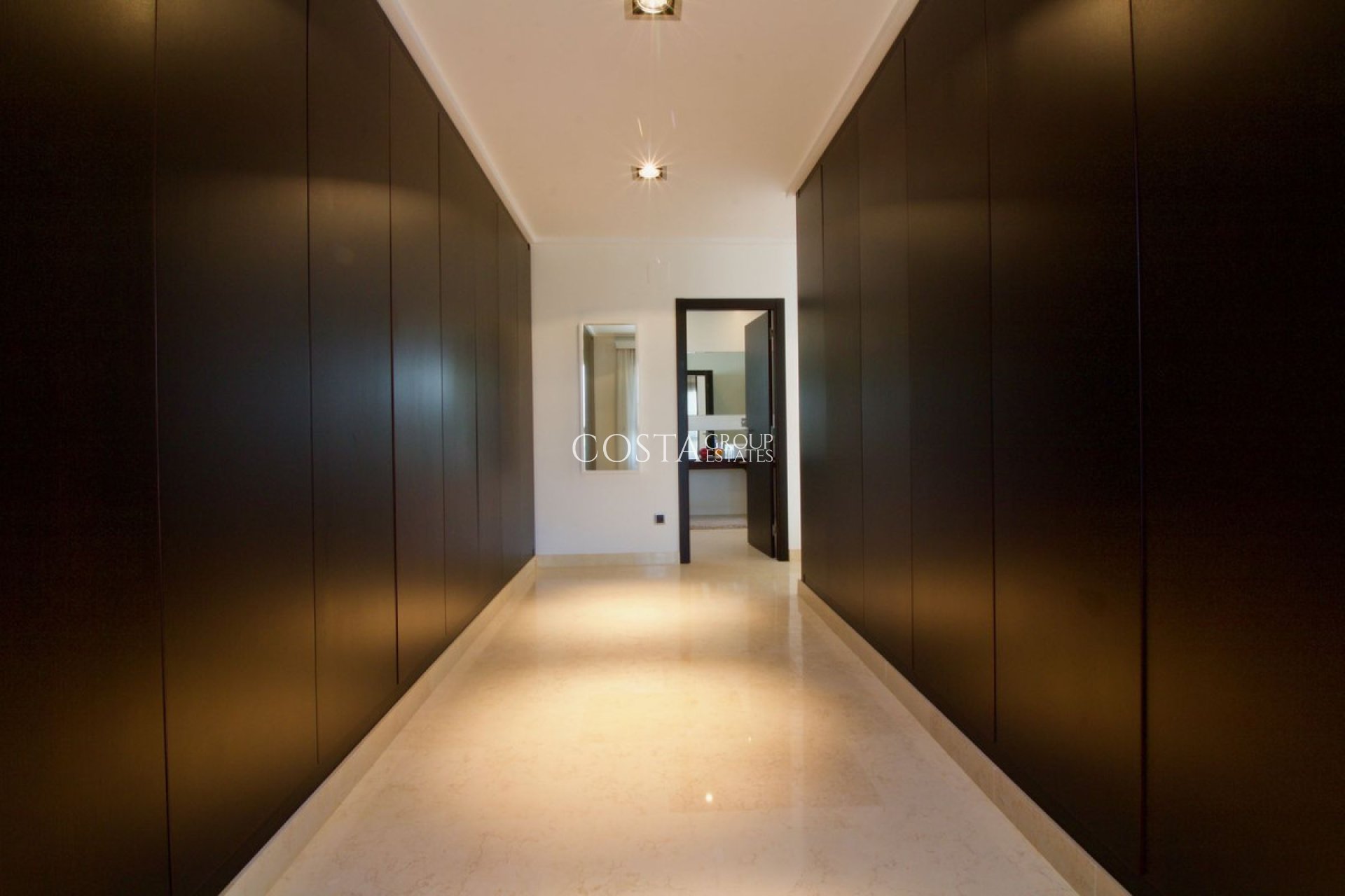 Herverkoop - Villa -
Orihuela - Orihuela Costa