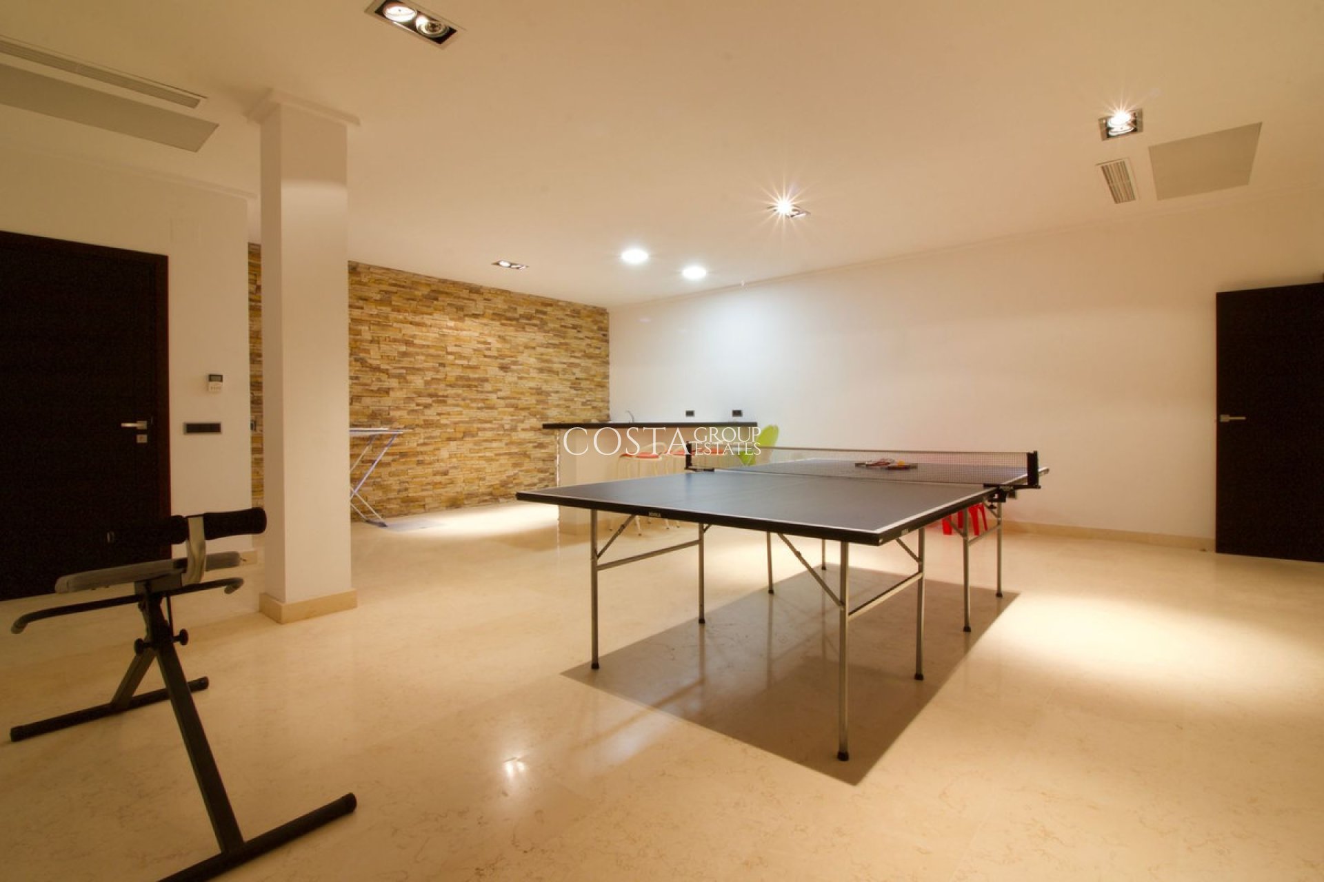 Herverkoop - Villa -
Orihuela - Orihuela Costa