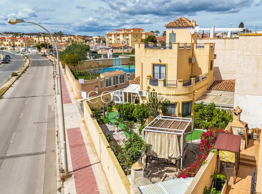 Herverkoop - Villa -
Orihuela - Orihuela Costa