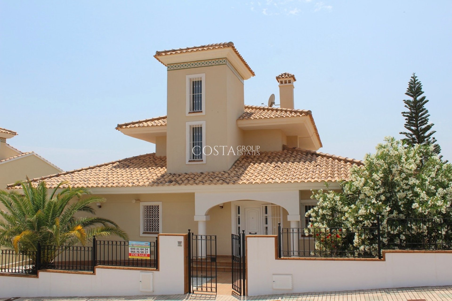 Herverkoop - Villa -
Orihuela - Orihuela Costa