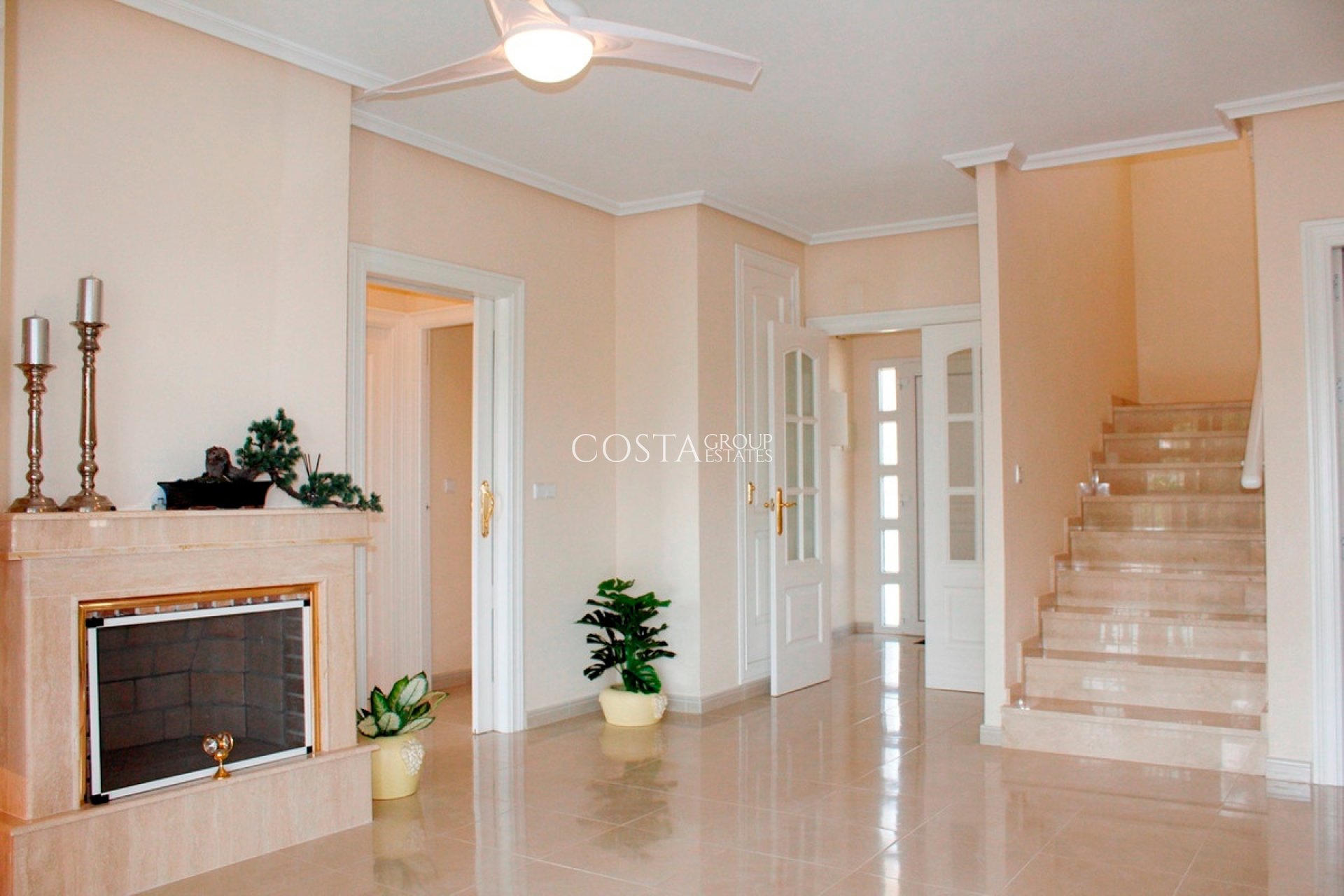 Herverkoop - Villa -
Orihuela - Orihuela Costa