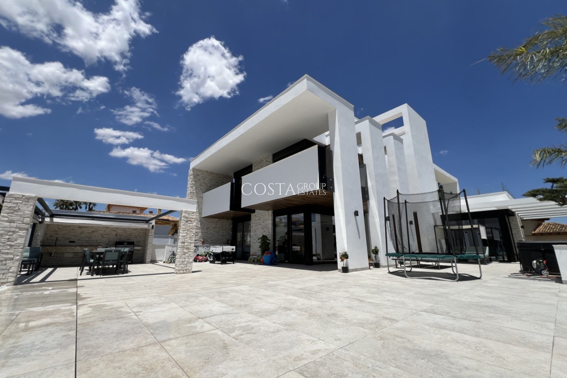 Herverkoop - Villa -
Orihuela - Orihuela Costa