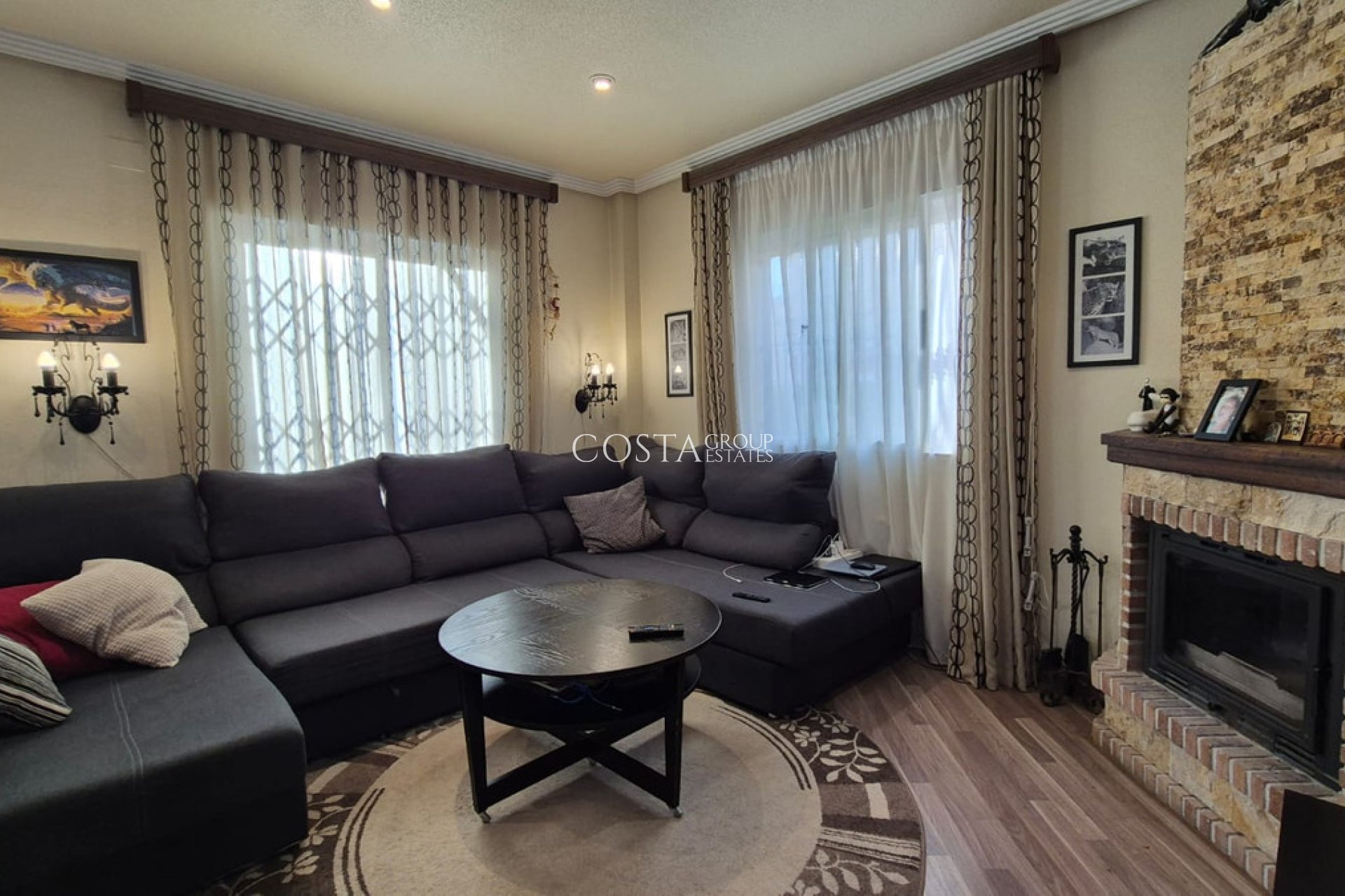 Herverkoop - Villa -
Orihuela - Orihuela Costa