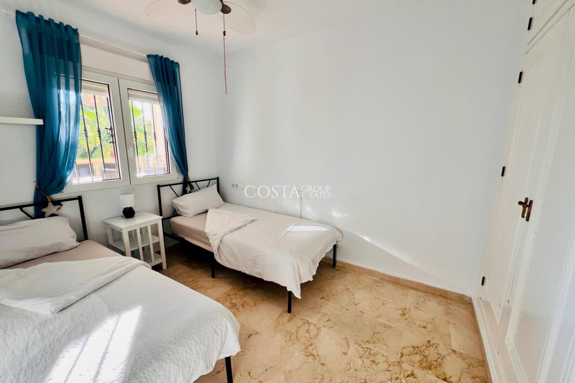 Herverkoop - Villa -
Orihuela - Orihuela Costa