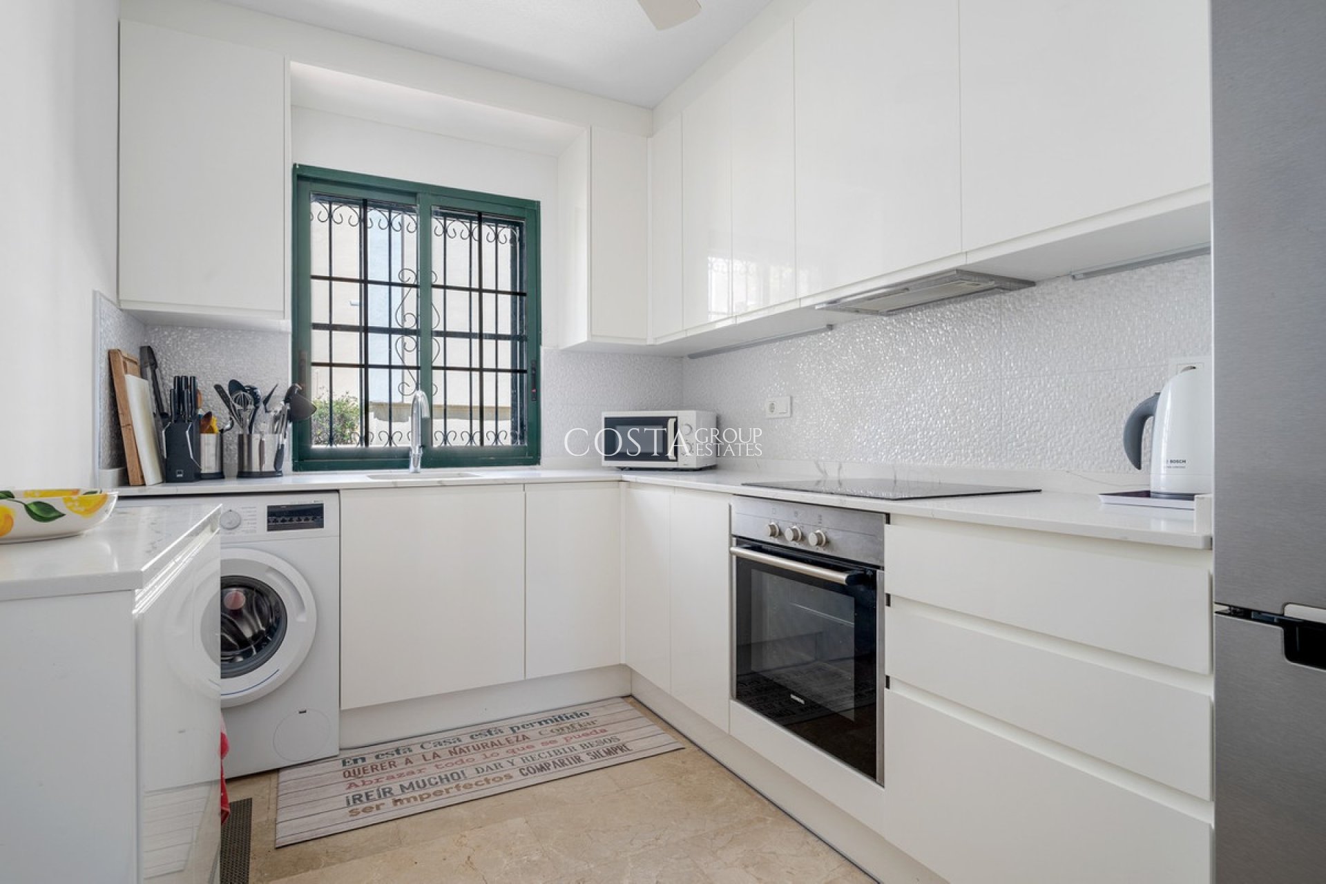 Herverkoop - Villa -
Orihuela - Orihuela Costa