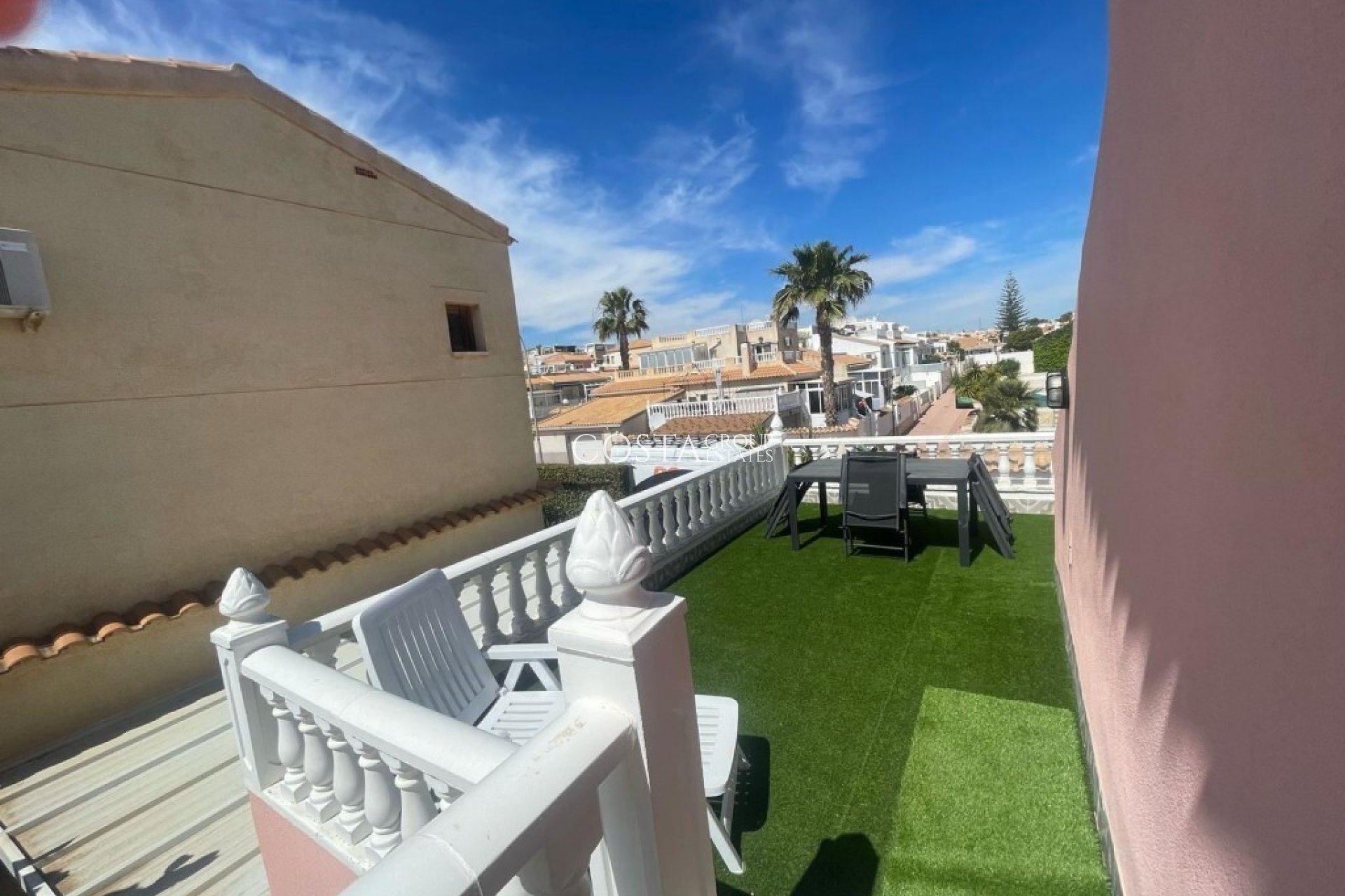 Herverkoop - Villa -
Orihuela - Playa Flamenca