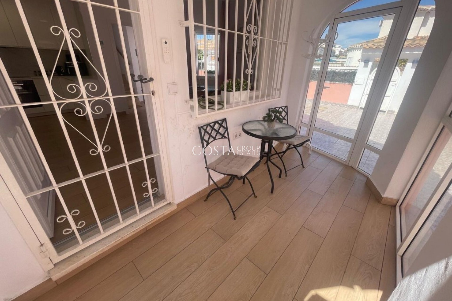 Herverkoop - Villa -
Orihuela - Playa Flamenca