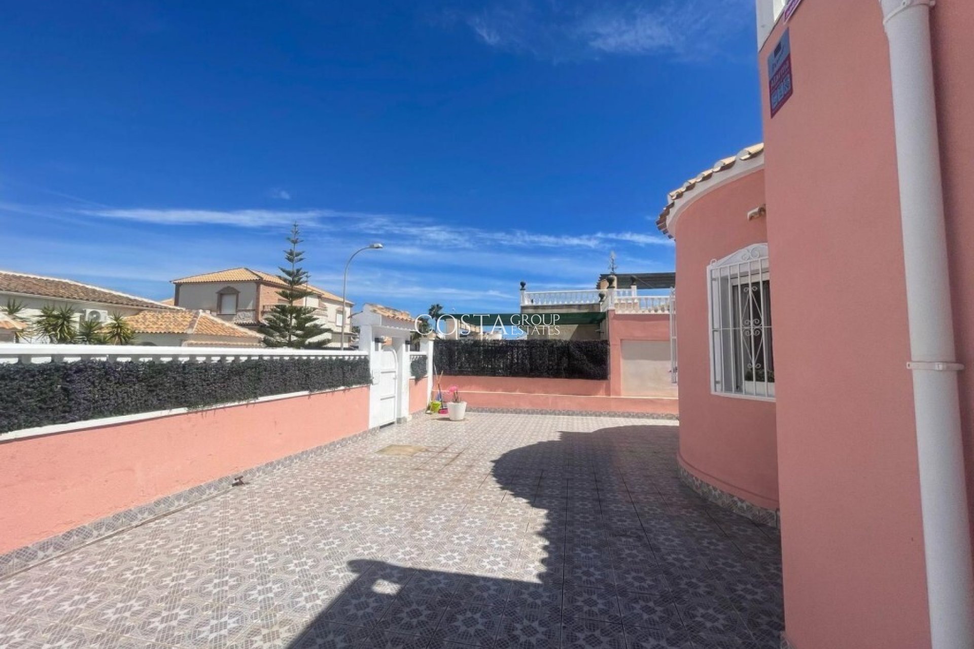 Herverkoop - Villa -
Orihuela - Playa Flamenca
