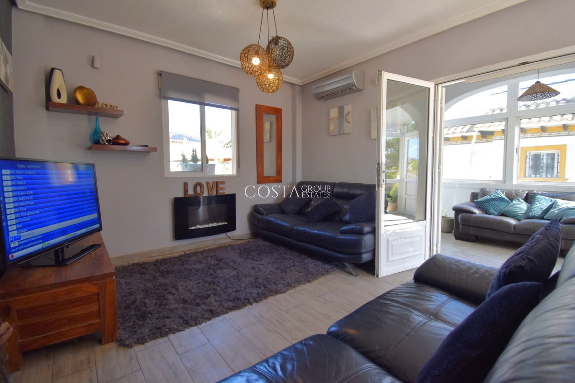 Herverkoop - Villa -
Orihuela - Playa Flamenca