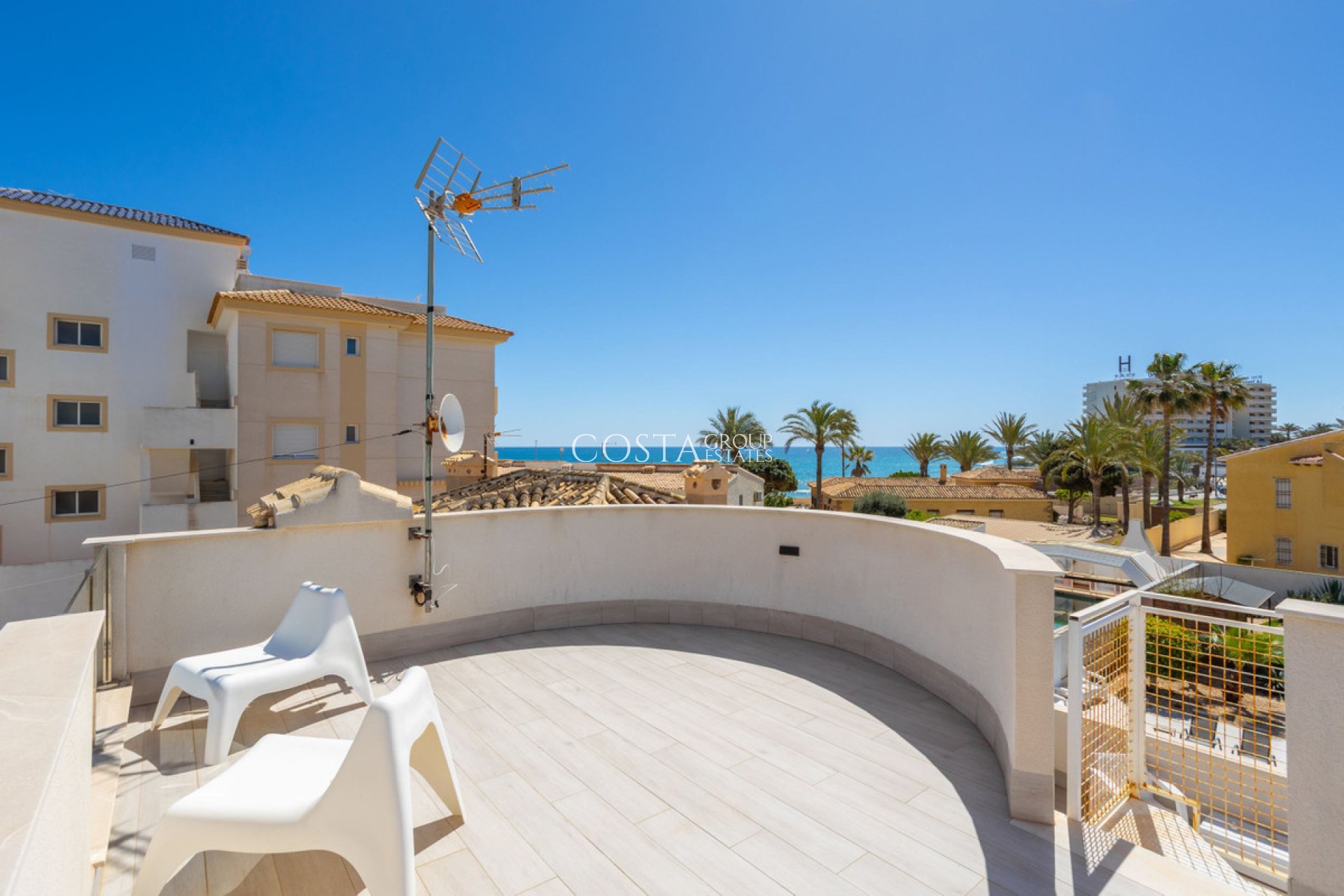 Herverkoop - Villa -
Orihuela - Playa Flamenca