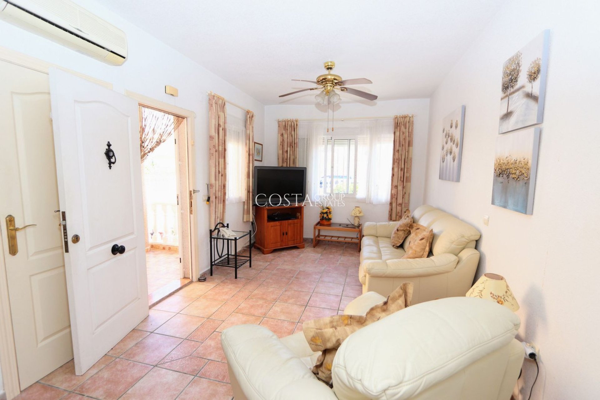 Herverkoop - Villa -
Orihuela - Playa Flamenca