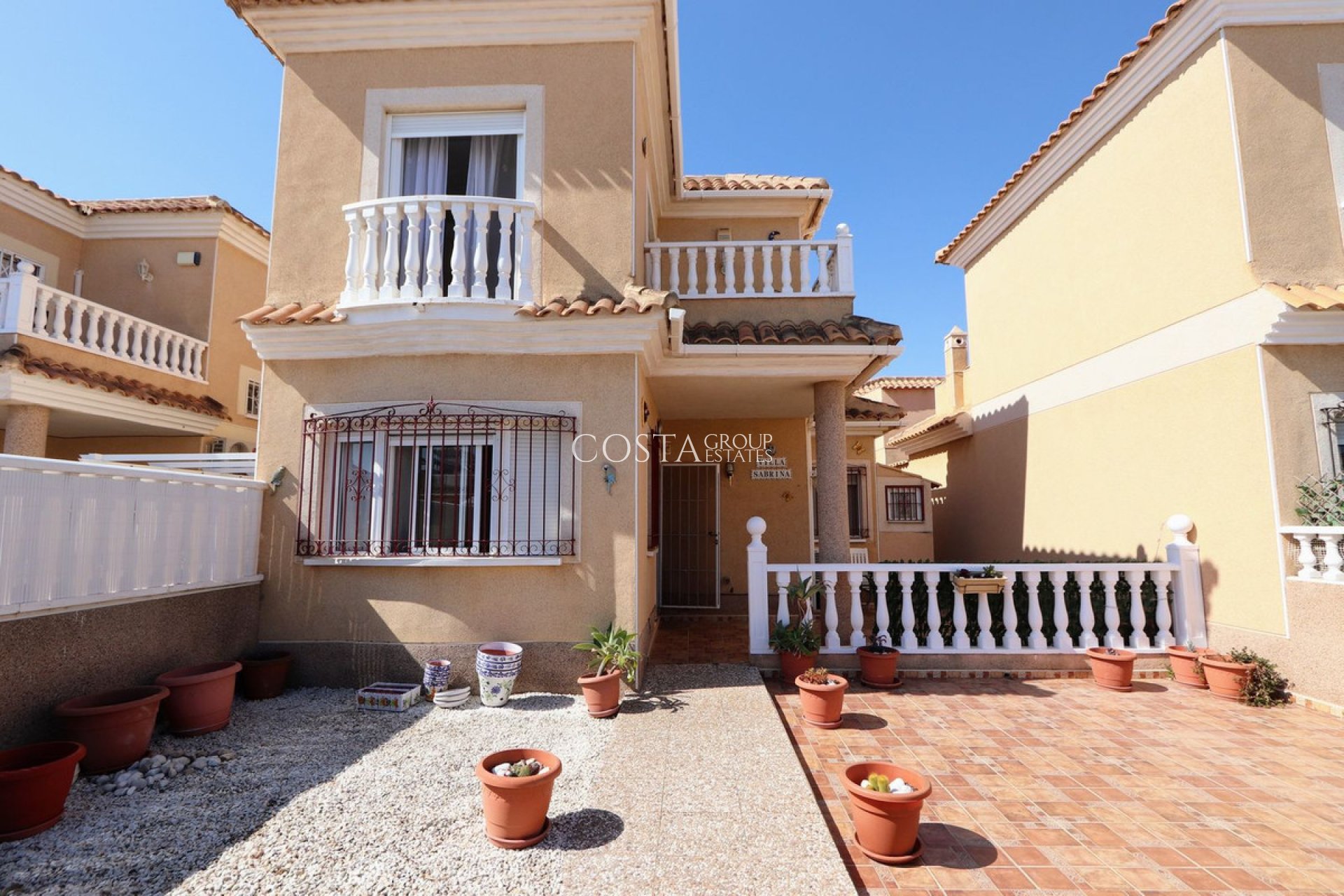 Herverkoop - Villa -
Orihuela - Playa Flamenca