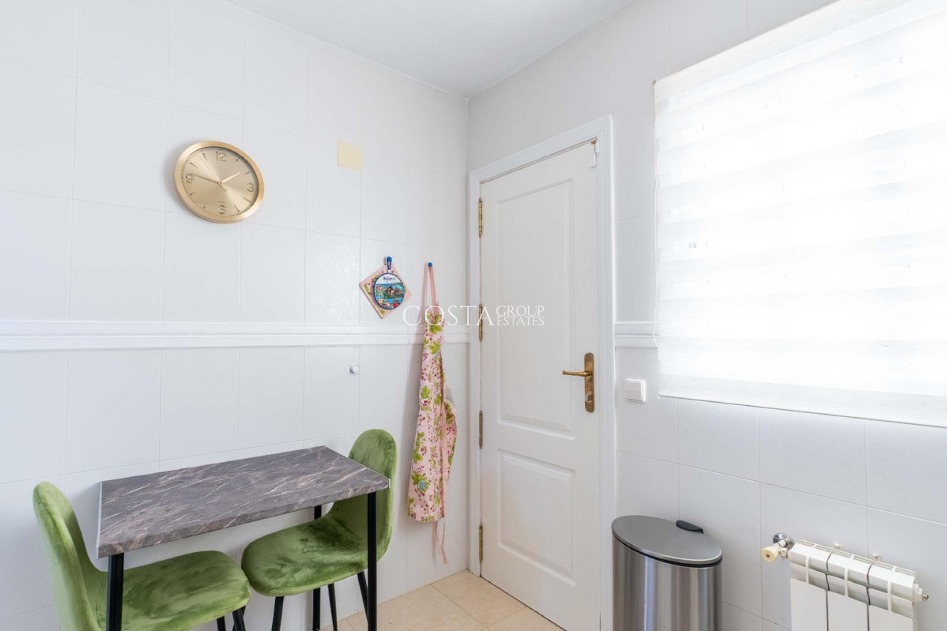 Herverkoop - Villa -
Orihuela - Punta Prima