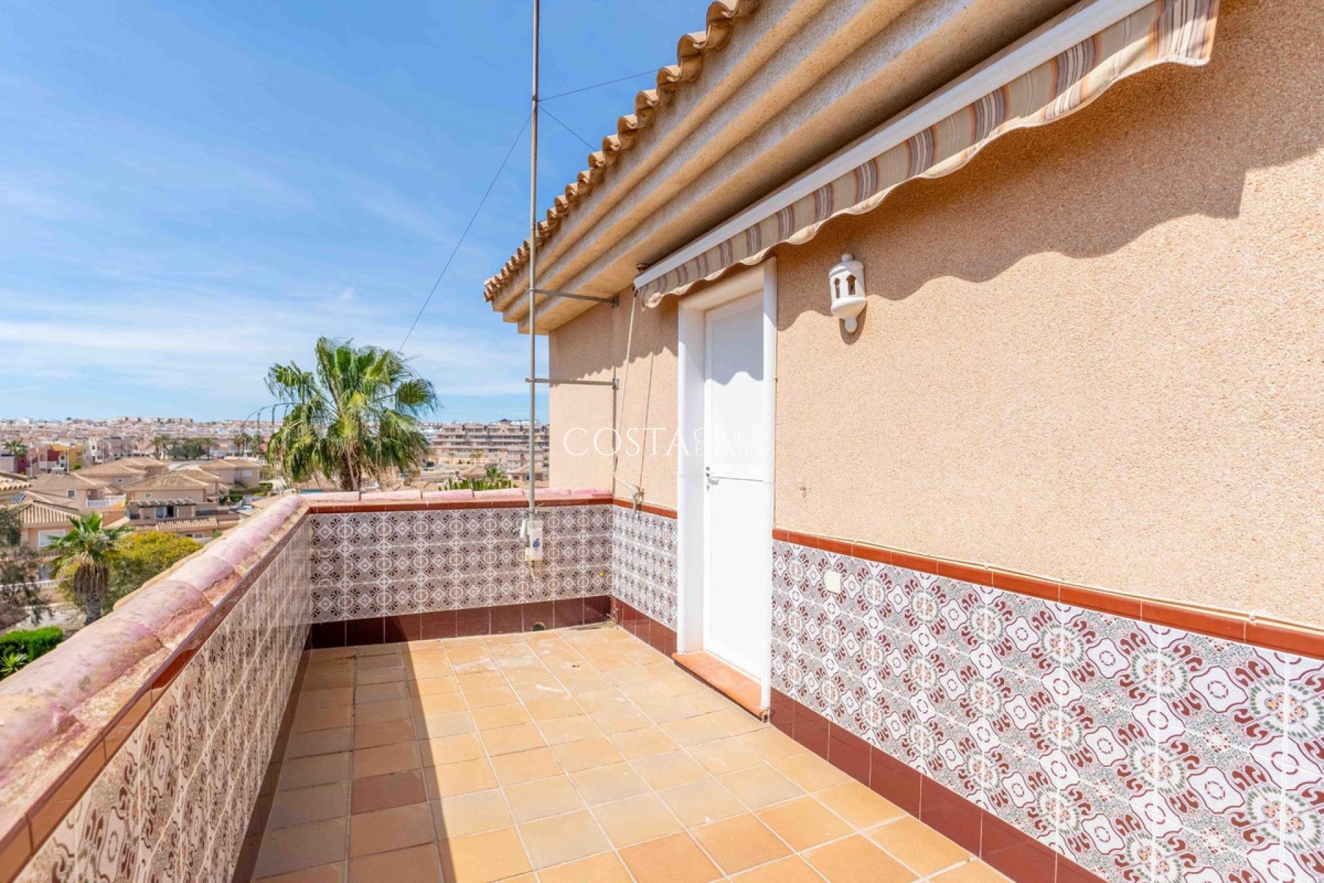 Herverkoop - Villa -
Orihuela - Punta Prima