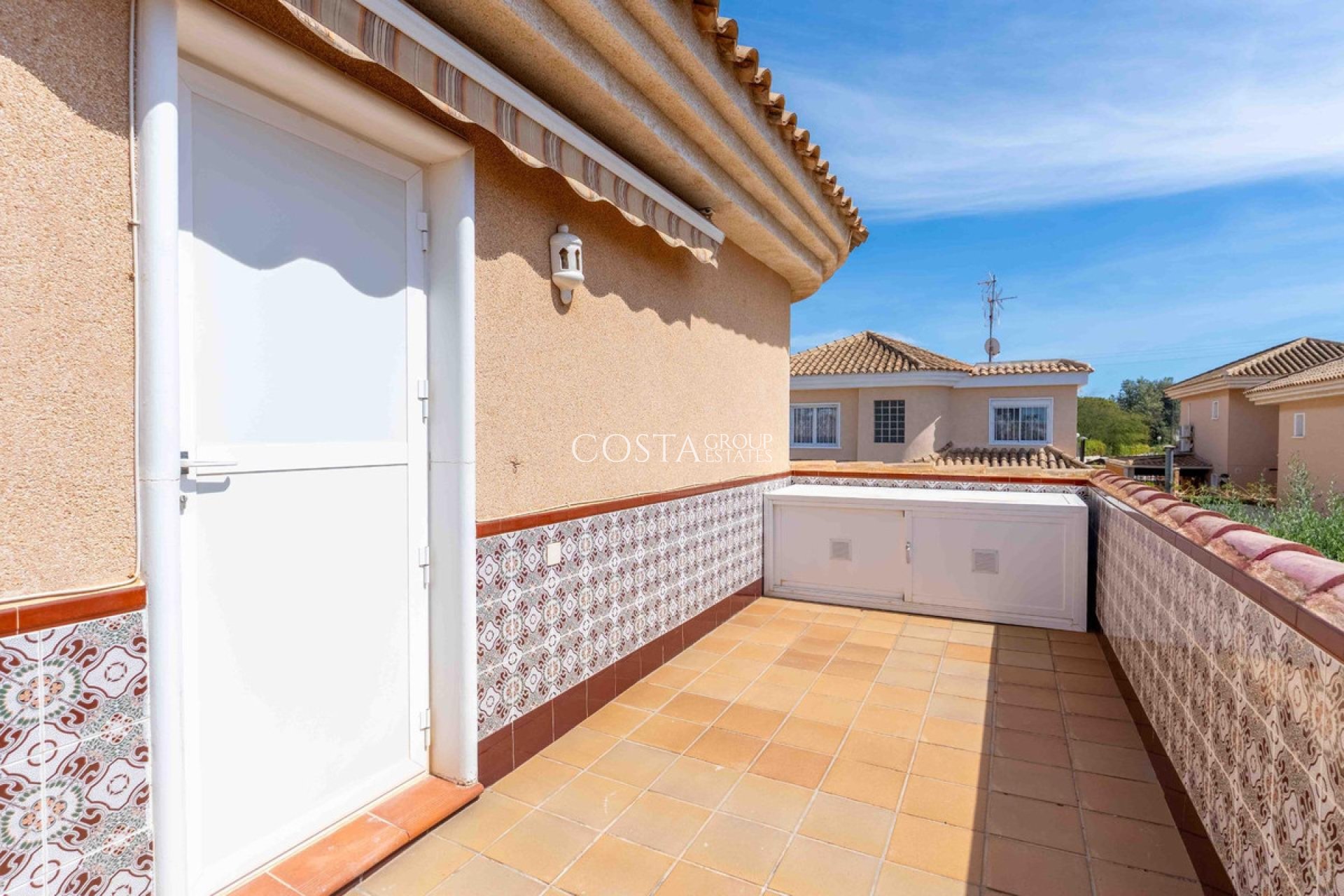 Herverkoop - Villa -
Orihuela - Punta Prima