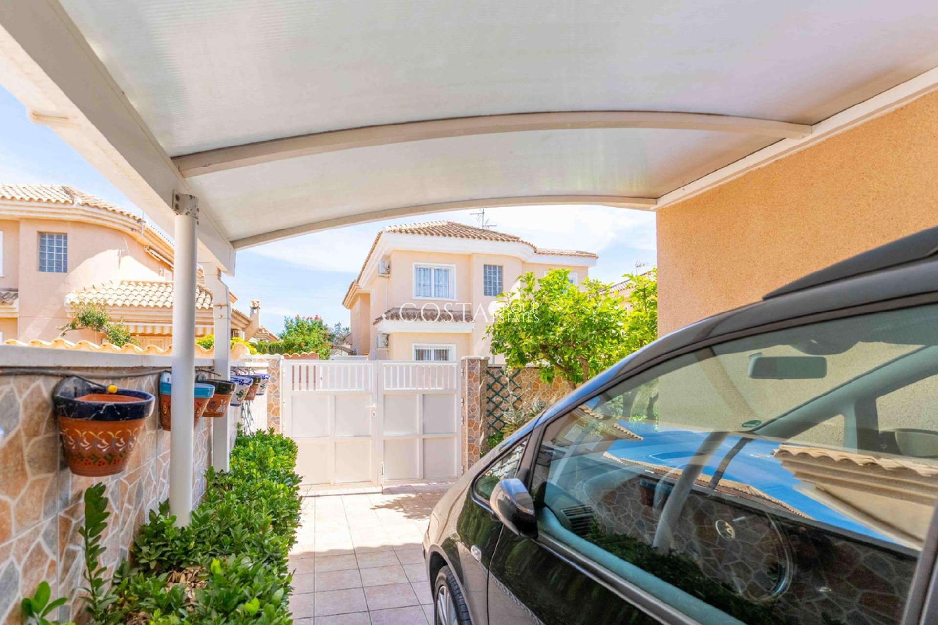 Herverkoop - Villa -
Orihuela - Punta Prima