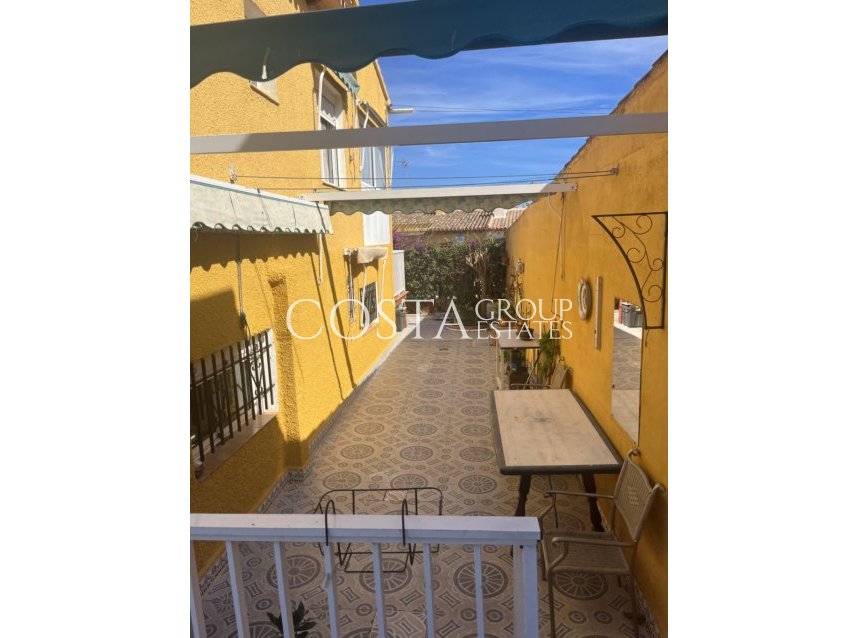 Herverkoop - Villa -
Orihuela - Punta Prima