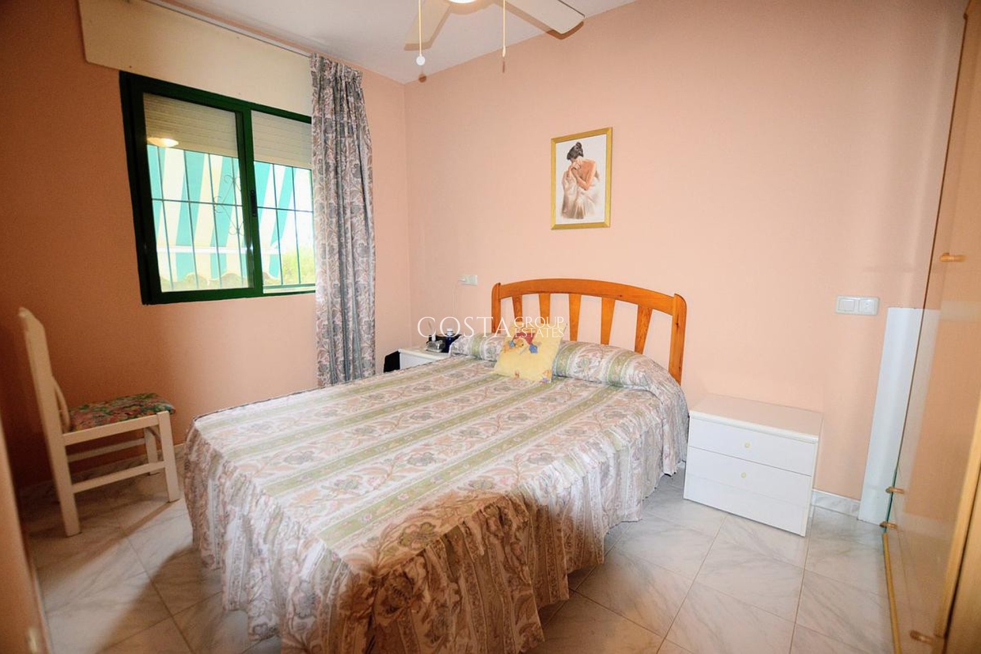 Herverkoop - Villa -
Orihuela - Punta Prima