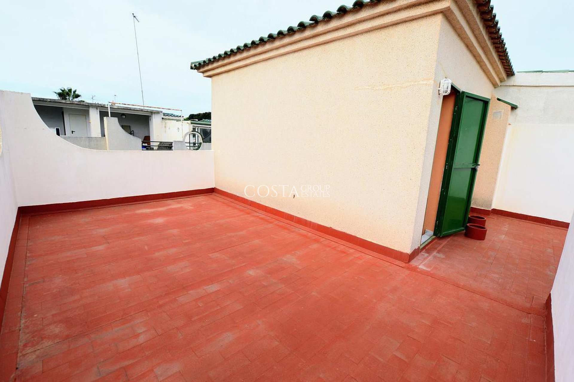 Herverkoop - Villa -
Orihuela - Punta Prima