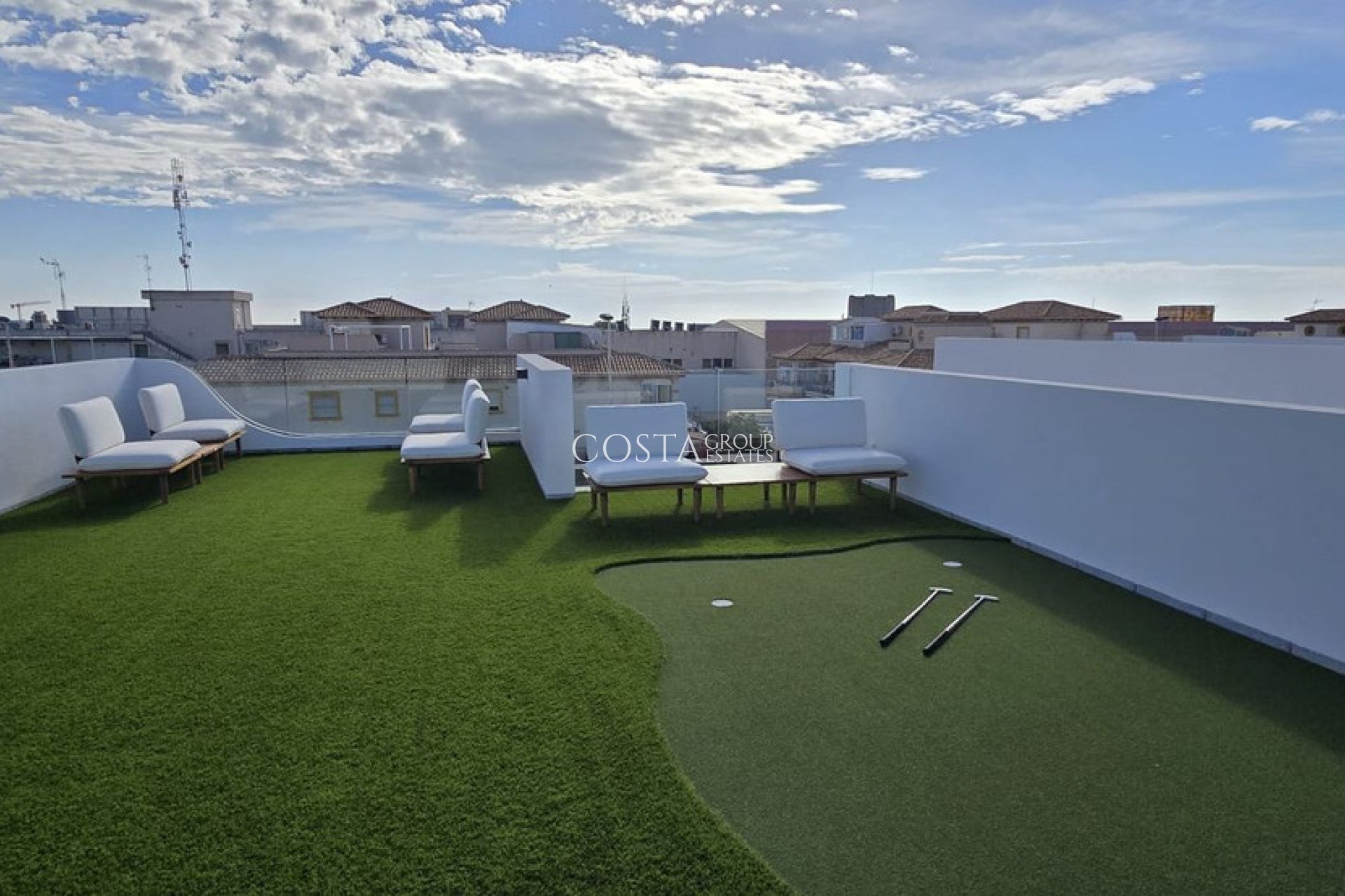 Herverkoop - Villa -
Orihuela - Punta Prima