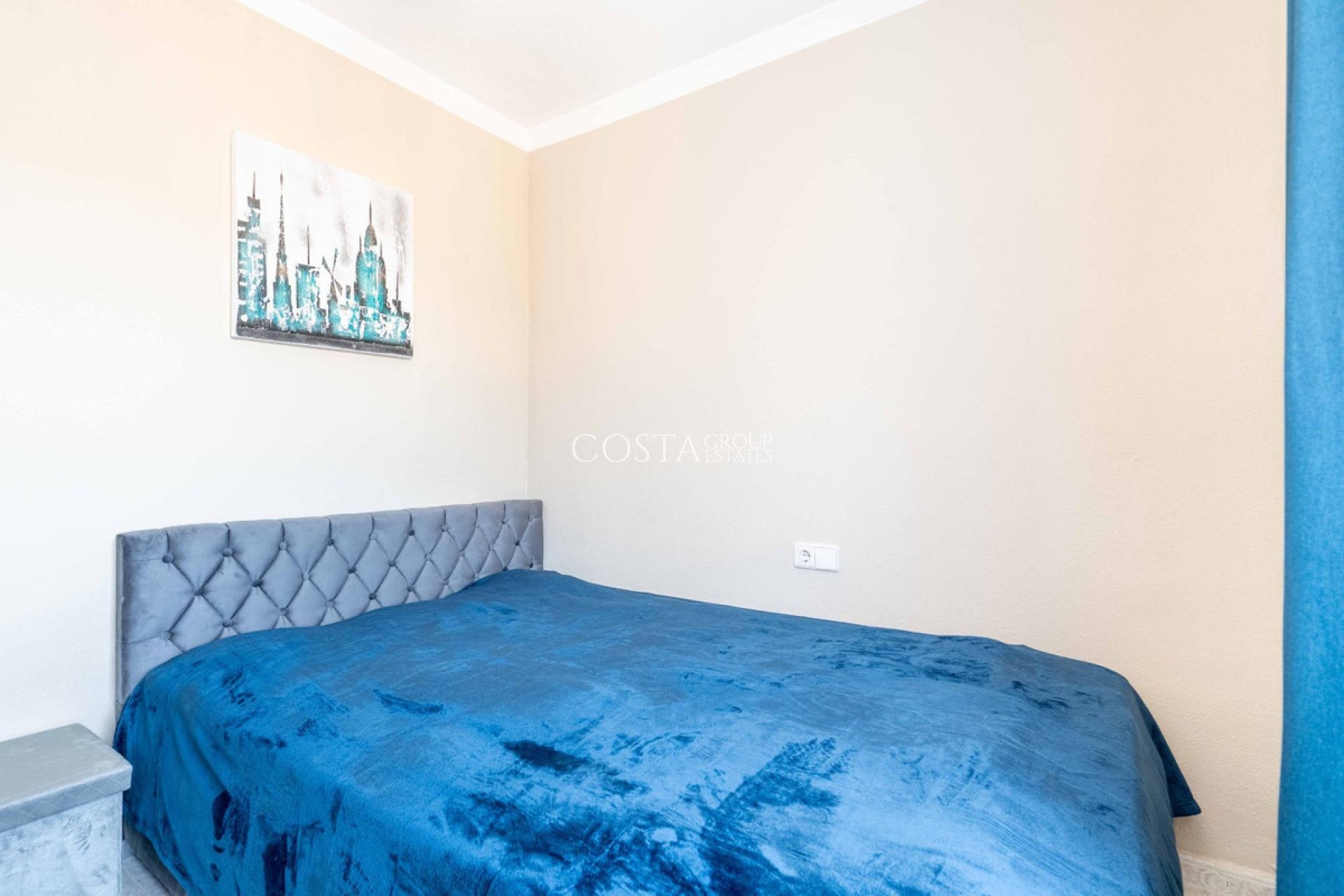 Herverkoop - Villa -
Orihuela - Punta Prima