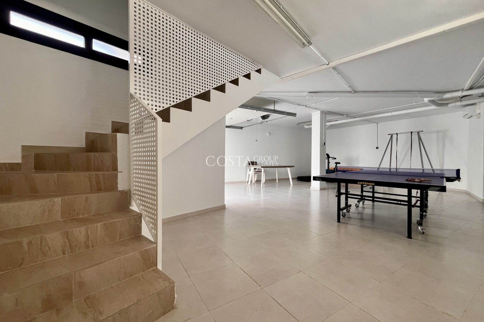 Herverkoop - Villa -
Orihuela - Villamartin