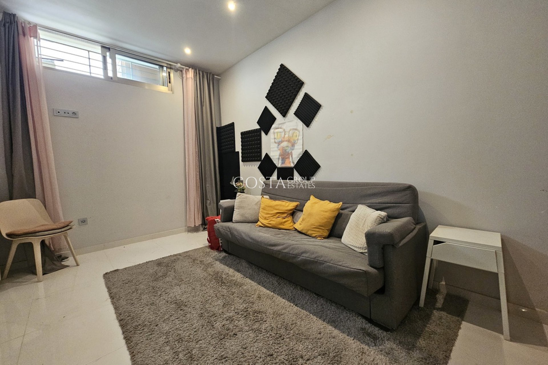 Herverkoop - Villa -
Orihuela - Villamartin