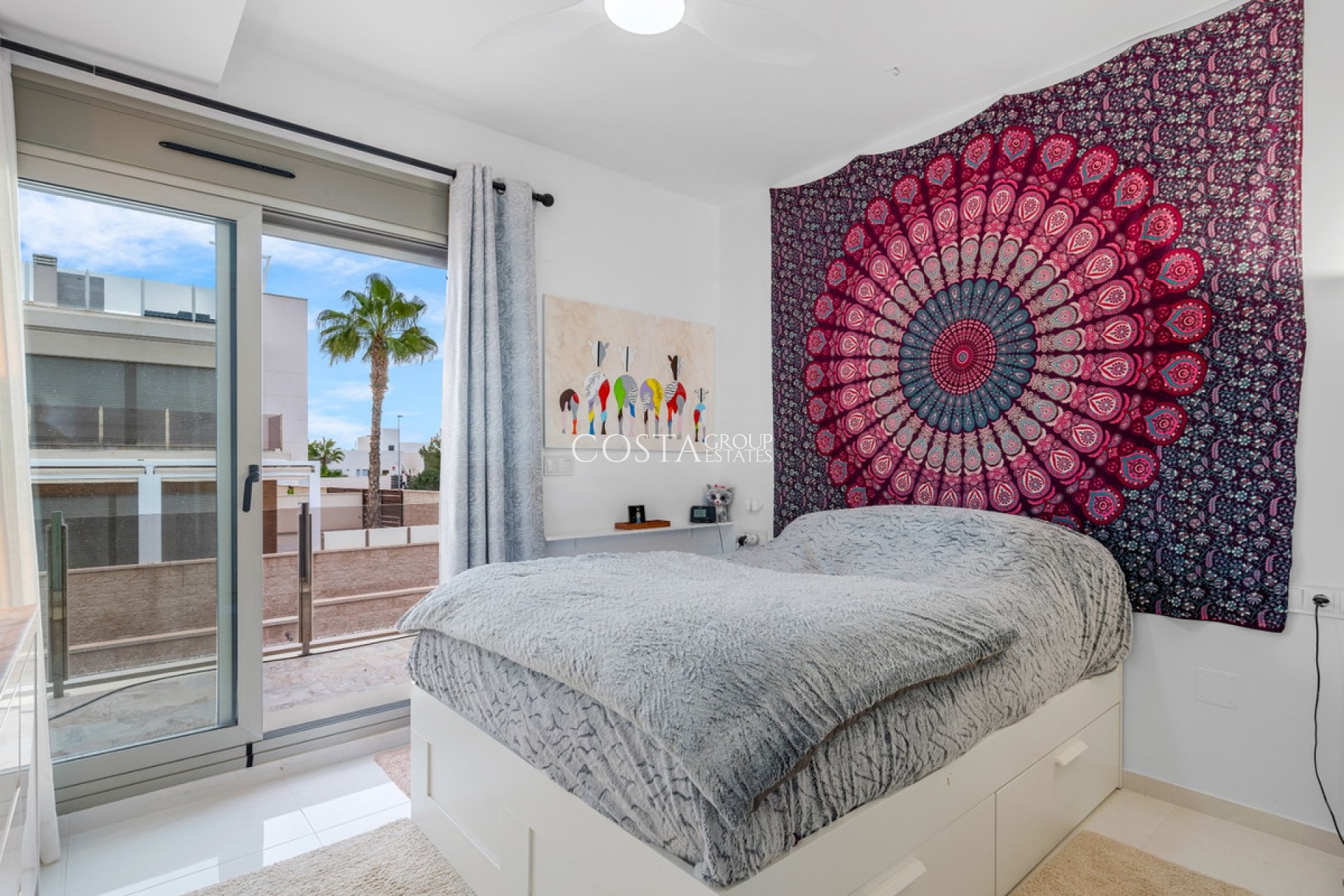 Herverkoop - Villa -
Orihuela - Villamartin