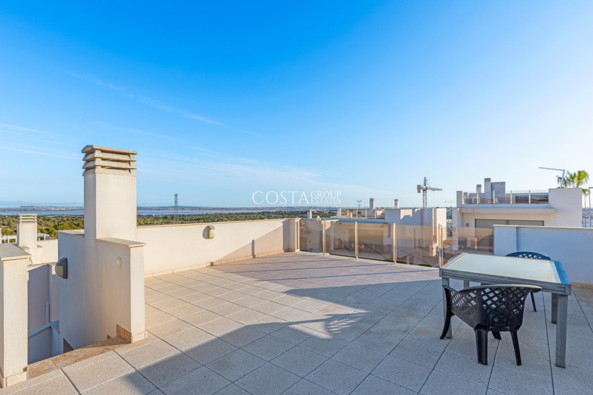 Herverkoop - Villa -
Orihuela - Villamartin