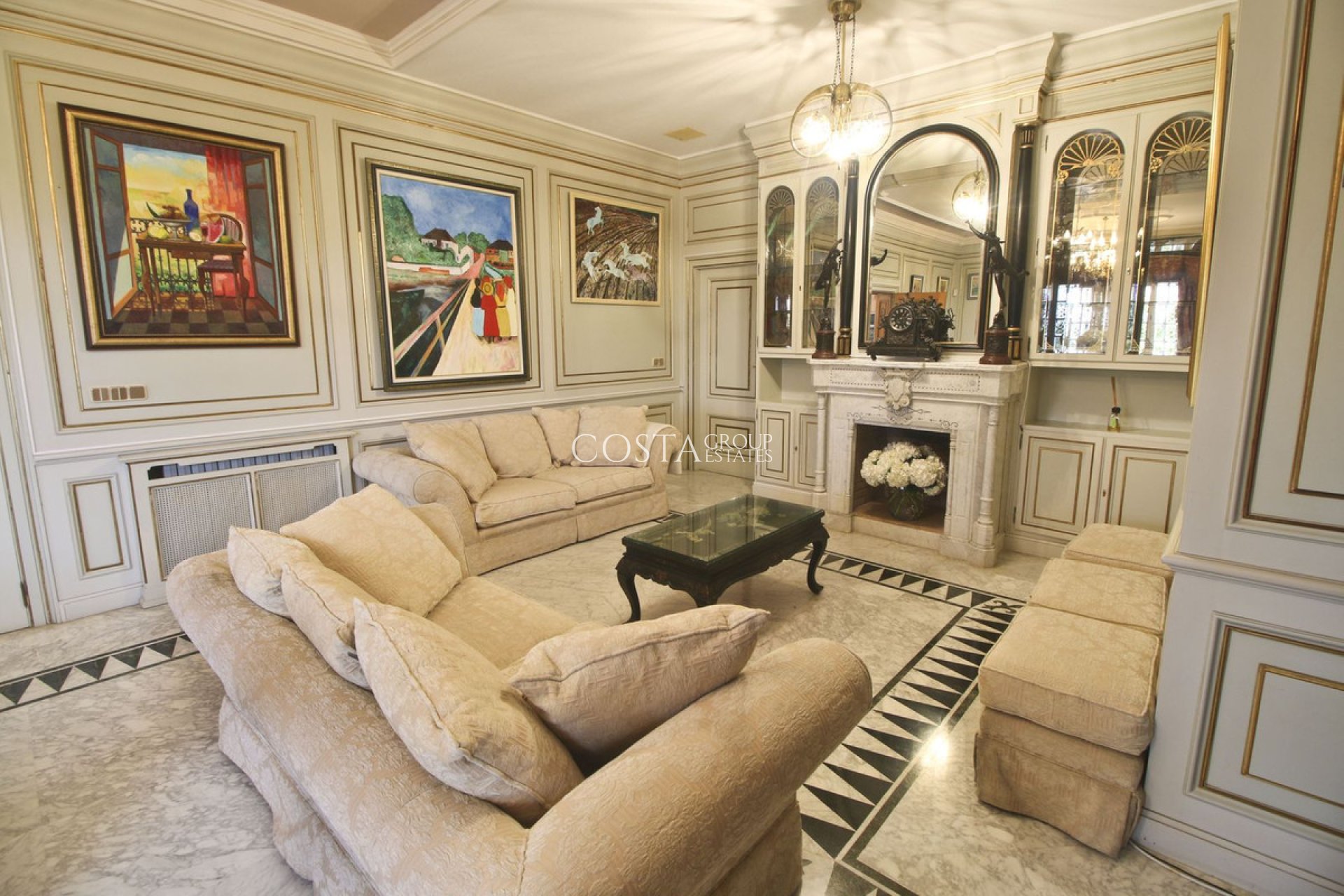 Herverkoop - Villa -
Orihuela - Villamartin