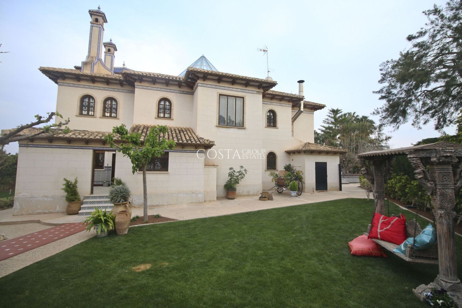Herverkoop - Villa -
Orihuela - Villamartin