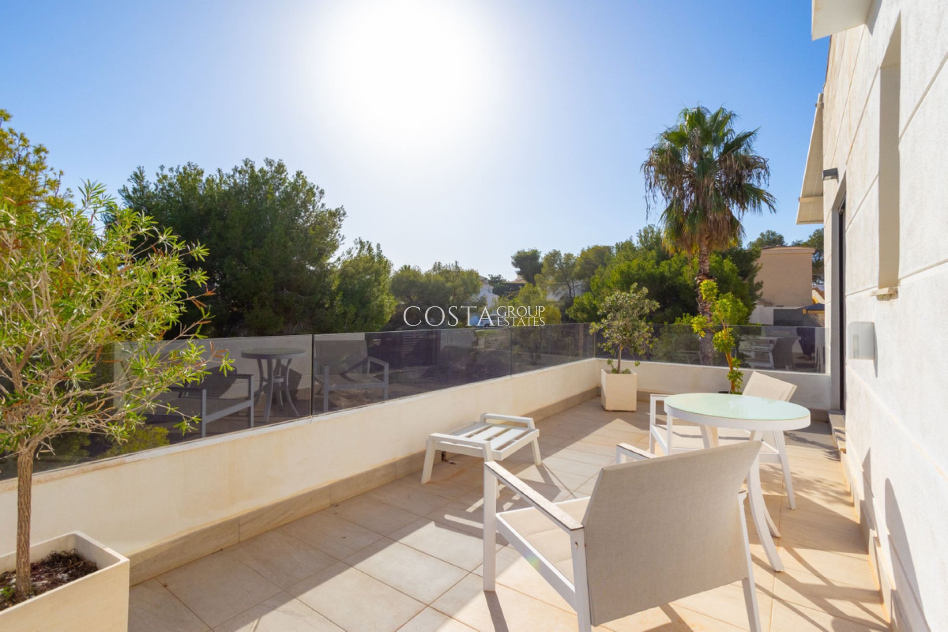Herverkoop - Villa -
Orihuela - Villamartin