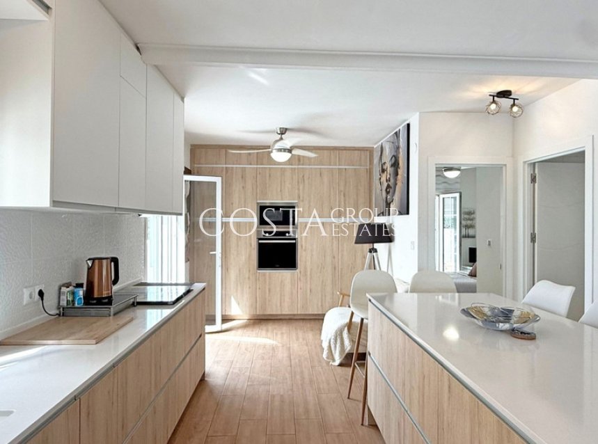 Herverkoop - Villa -
Orihuela - Villamartin
