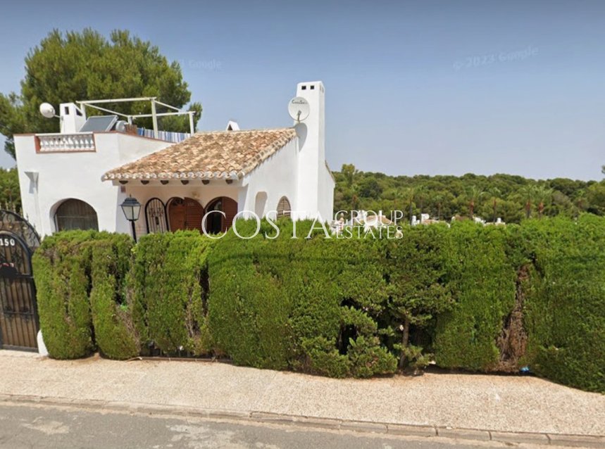 Herverkoop - Villa -
Orihuela - Villamartin