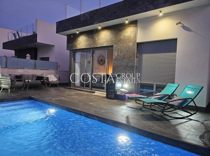 Herverkoop - Villa -
Orihuela - Villamartin
