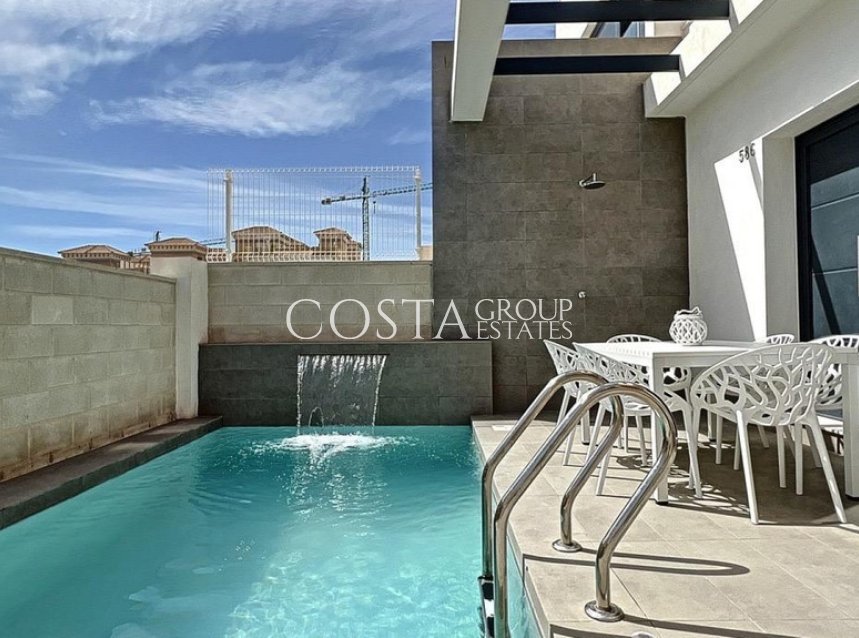 Herverkoop - Villa -
Orihuela - Villamartin