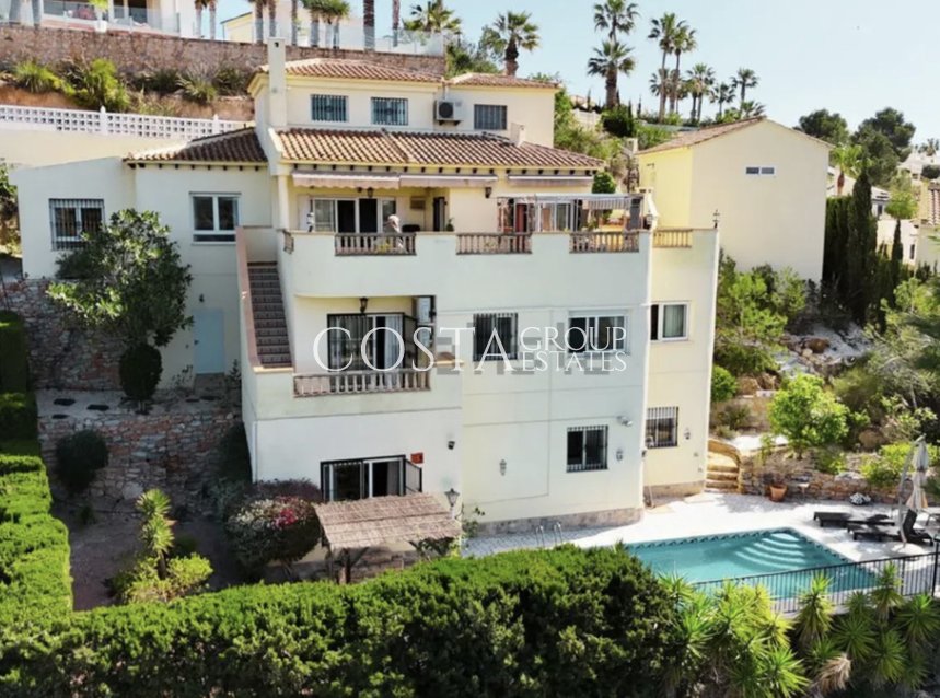 Herverkoop - Villa -
Orihuela - Villamartin